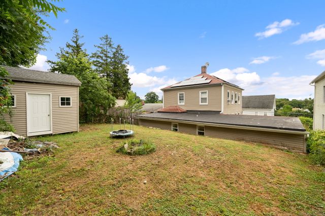 28 West High Street, New London, CT 06320