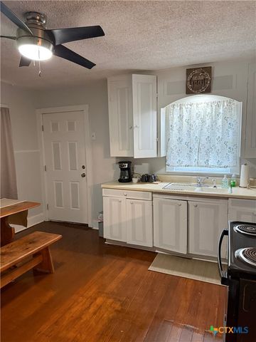 1201 S 25th Street, Temple, TX 76504