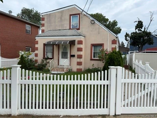 24107 147th Avenue, Rosedale, NY 11422