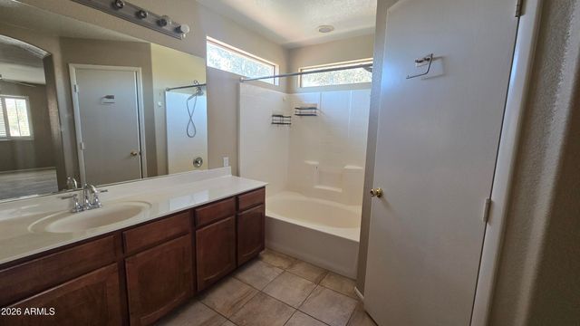 6613 N 28TH Glen, Phoenix, AZ 85017