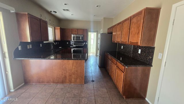 6613 N 28TH Glen, Phoenix, AZ 85017