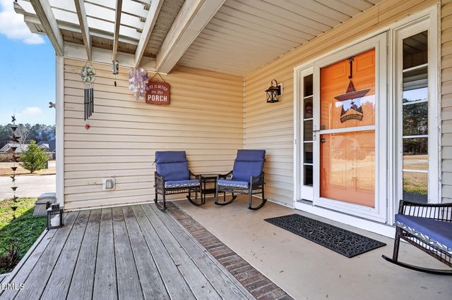 8712 Clear Pool Lane, Willow Springs, NC 27592