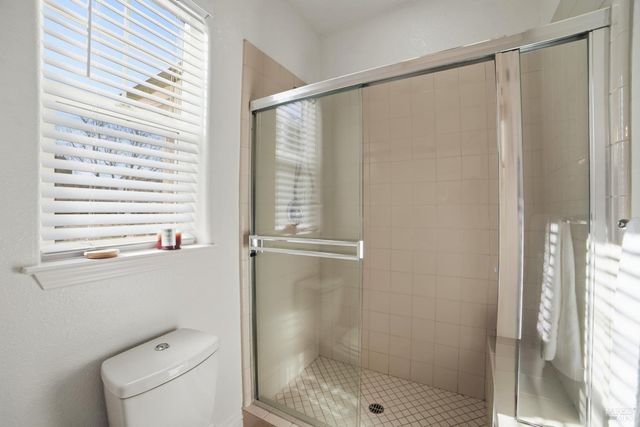 4077 Calloway Dr, Santa Rosa, CA 95409