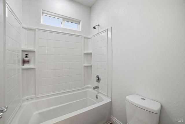 4077 Calloway Dr, Santa Rosa, CA 95409