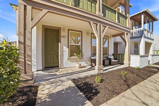 4077 Calloway Dr, Santa Rosa, CA 95409