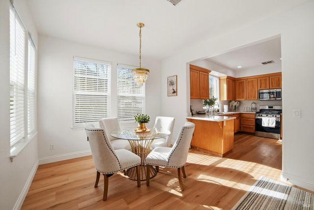 4077 Calloway Dr, Santa Rosa, CA 95409