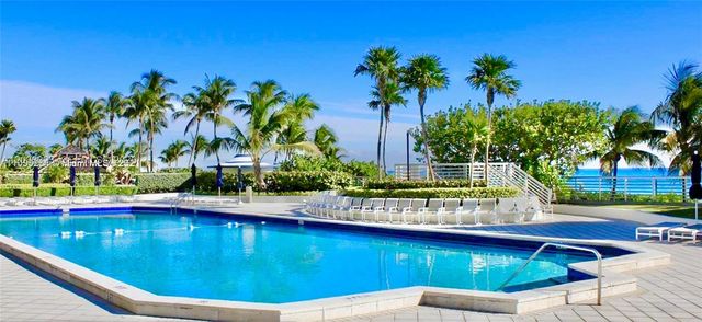 5151 Collins Avenue 828, Miami Beach, FL 33140