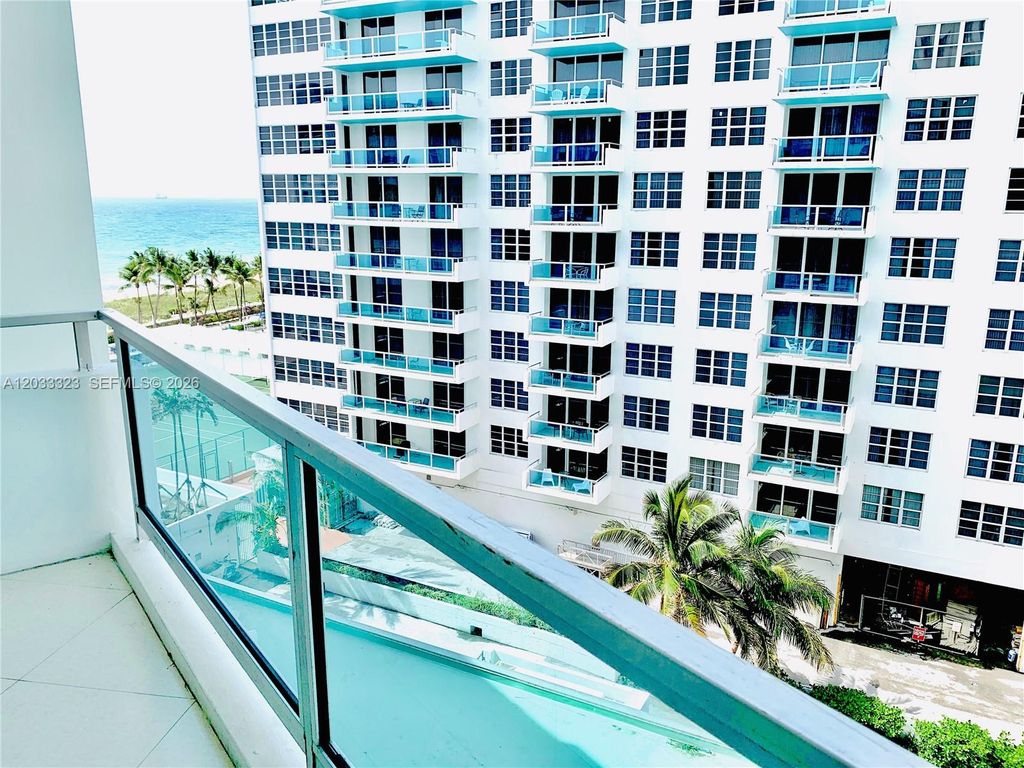 5151 Collins Avenue 828, Miami Beach, FL 33140