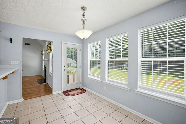 165 Crescent Circle, Newnan, GA 30265