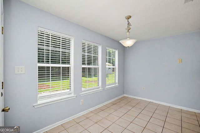 165 Crescent Circle, Newnan, GA 30265