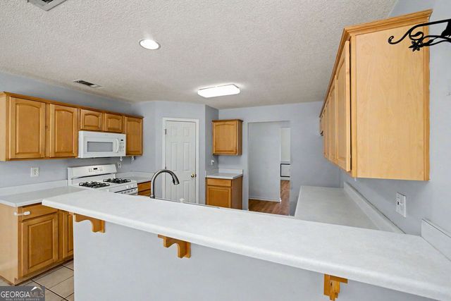 165 Crescent Circle, Newnan, GA 30265