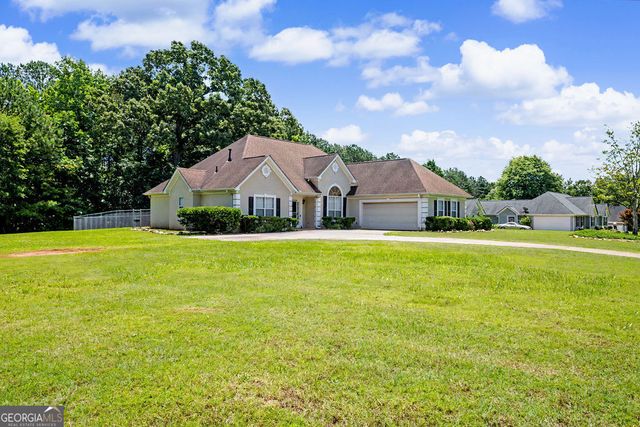 165 Crescent Circle, Newnan, GA 30265
