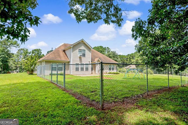 165 Crescent Circle, Newnan, GA 30265