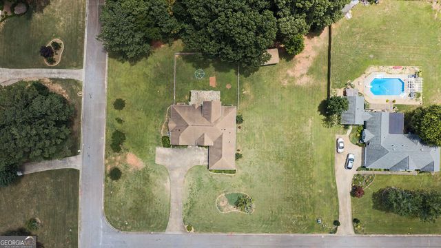165 Crescent Circle, Newnan, GA 30265