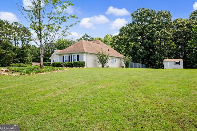 165 Crescent Circle, Newnan, GA 30265