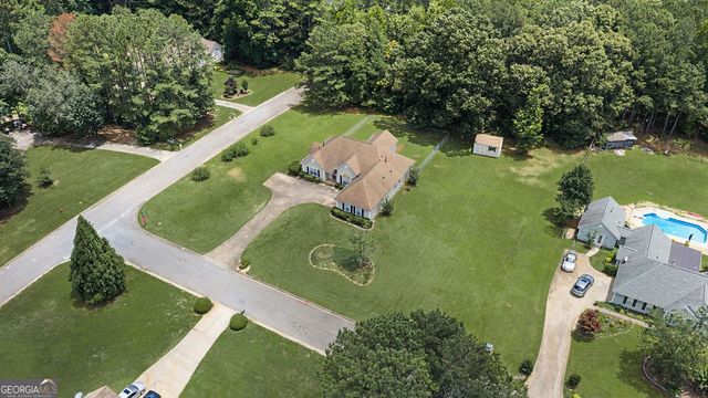 165 Crescent Circle, Newnan, GA 30265