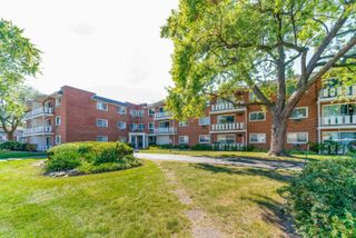 25 E Palatine Road 207, Arlington Heights, IL 60004