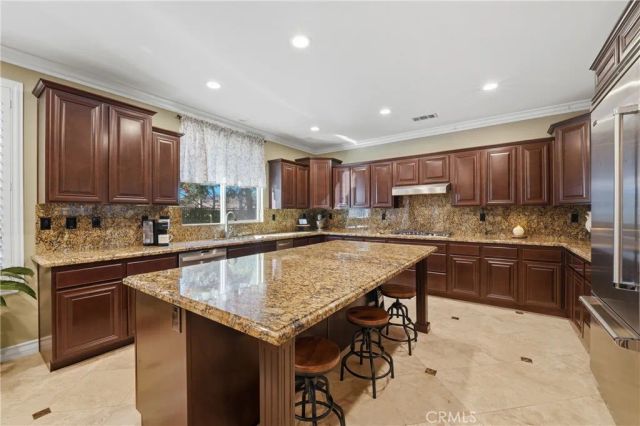 29185 Crescent Bay Court, Menifee, CA 92585