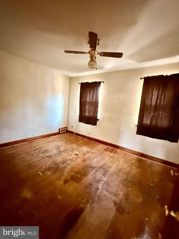 3141 LYNDALE PL SE, Washington, DC 20019