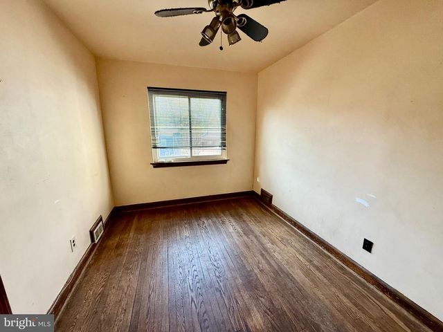 3141 LYNDALE PL SE, Washington, DC 20019