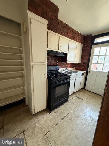 3141 LYNDALE PL SE, Washington, DC 20019