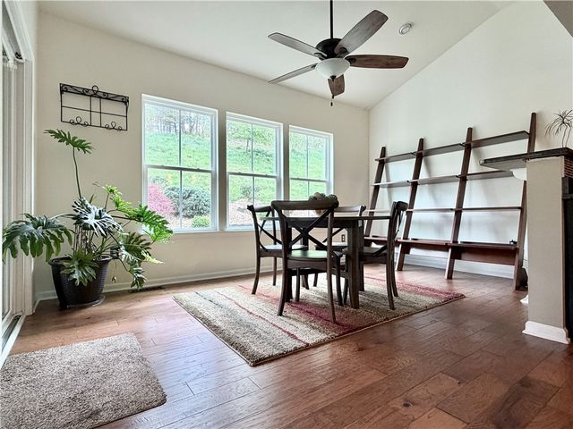 222 Overlook Dr, Peters Twp, PA 15317