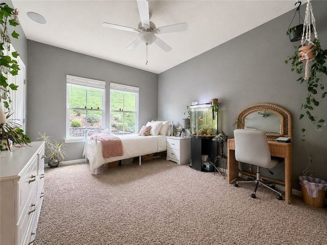 222 Overlook Dr, Peters Twp, PA 15317