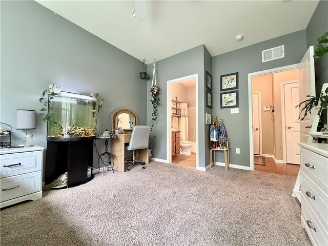 222 Overlook Dr, Peters Twp, PA 15317