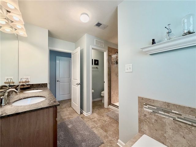 222 Overlook Dr, Peters Twp, PA 15317