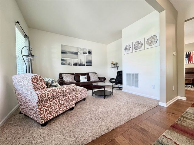 222 Overlook Dr, Peters Twp, PA 15317