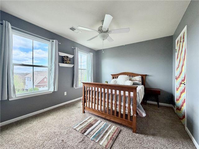 222 Overlook Dr, Peters Twp, PA 15317