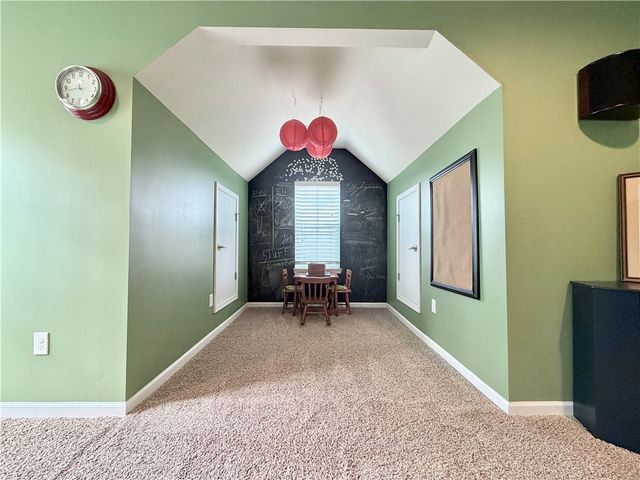 222 Overlook Dr, Peters Twp, PA 15317