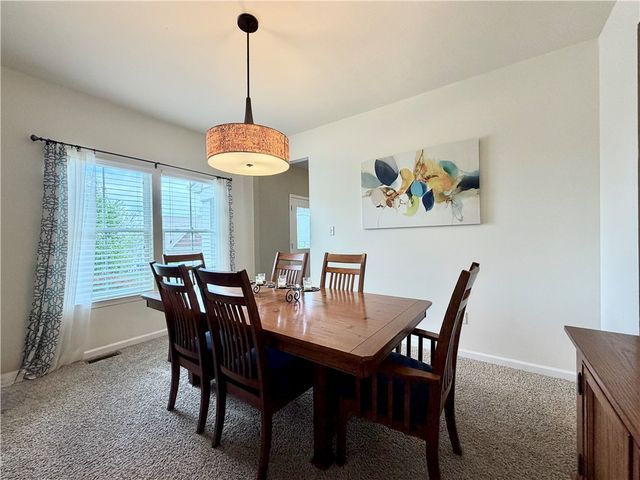 222 Overlook Dr, Peters Twp, PA 15317