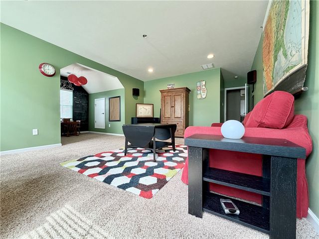 222 Overlook Dr, Peters Twp, PA 15317