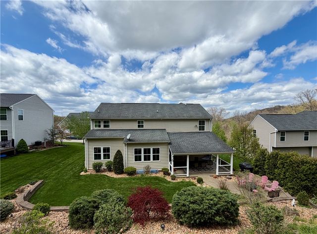 222 Overlook Dr, Peters Twp, PA 15317