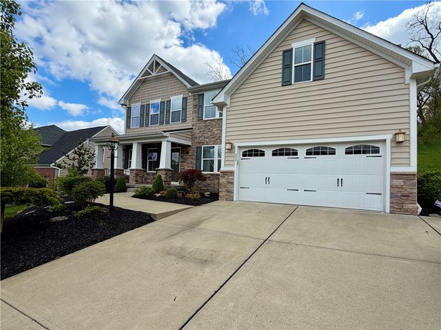 222 Overlook Dr, Peters Twp, PA 15317