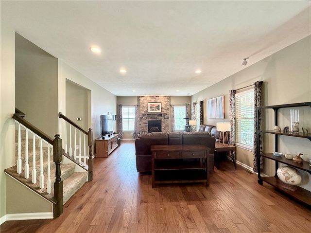 222 Overlook Dr, Peters Twp, PA 15317