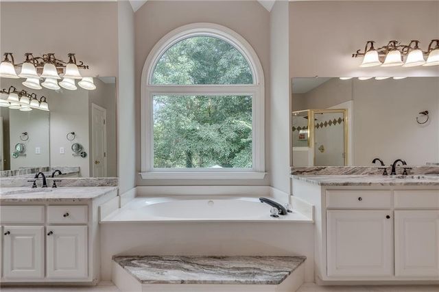520 Fawn Run, Alpharetta, GA 30005