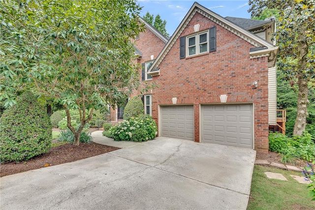 520 Fawn Run, Alpharetta, GA 30005