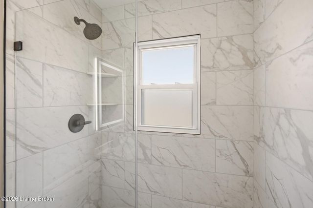 6209 Dart Dr, Louisville, KY 40291