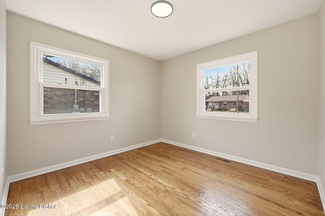 6209 Dart Dr, Louisville, KY 40291