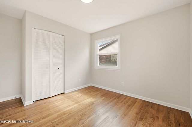 6209 Dart Dr, Louisville, KY 40291