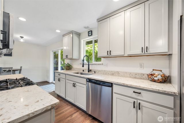 2170 Hawthorne Street, Ferndale, WA 98248