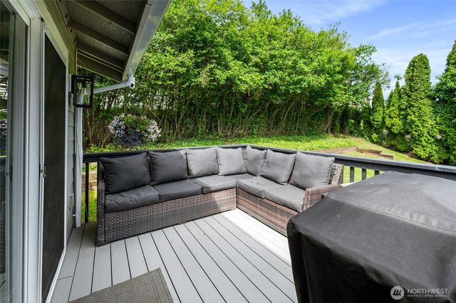 2170 Hawthorne Street, Ferndale, WA 98248
