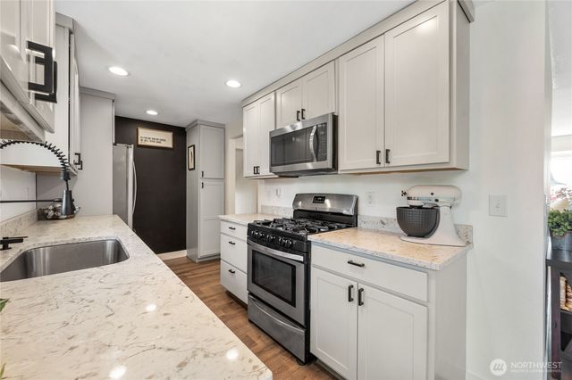 2170 Hawthorne Street, Ferndale, WA 98248