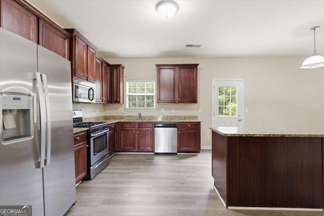 7250 Cavender Drive SW, Atlanta, GA 30331