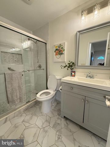 6205 EVERGLADES DR, Alexandria, VA 22312