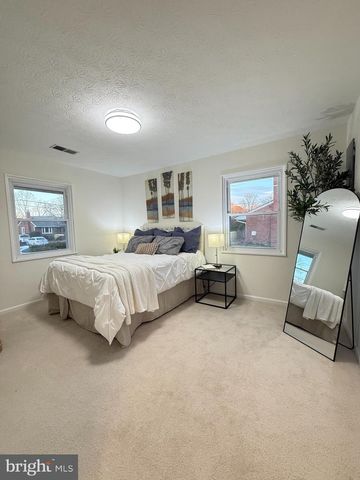 6205 EVERGLADES DR, Alexandria, VA 22312