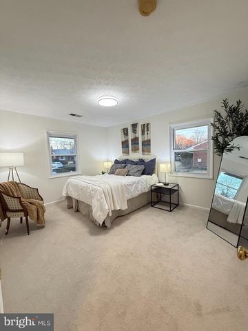 6205 EVERGLADES DR, Alexandria, VA 22312