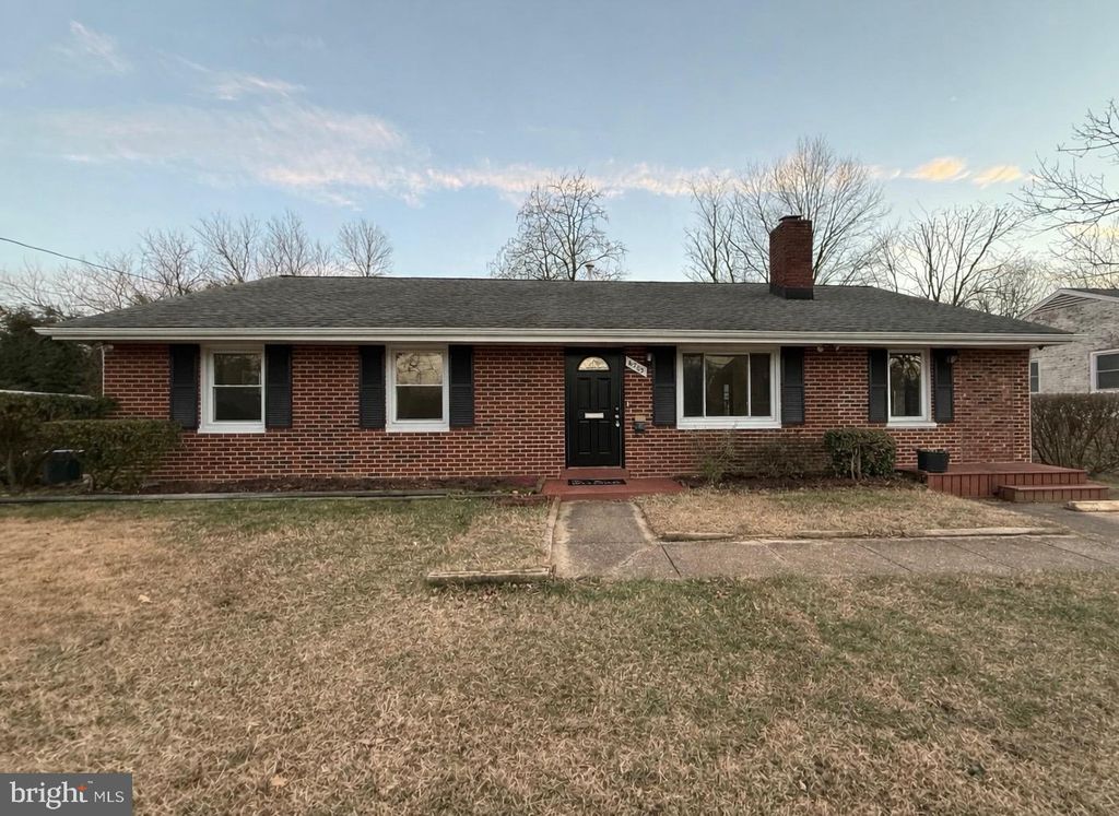 6205 EVERGLADES DR, Alexandria, VA 22312